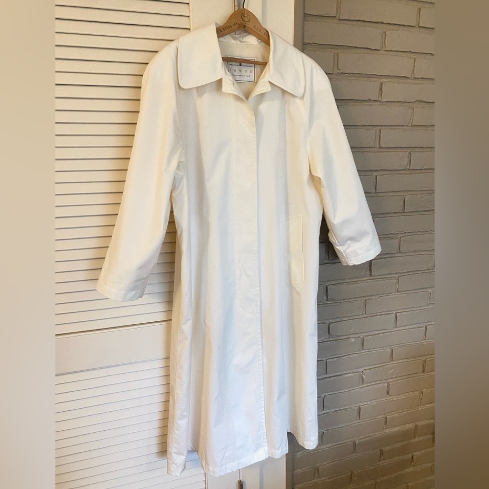 Vintage TOWNE from London Fog CreamEggshell Single-Button Long Flowy Trench Coat